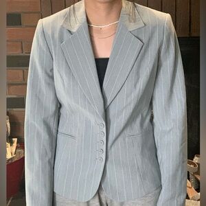 Suzy Sheer Grey pinstripe Blazer Size 4